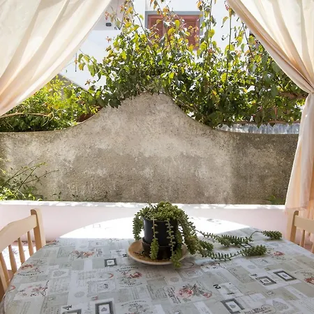 公寓 Il Giardinetto Lipari Centro *