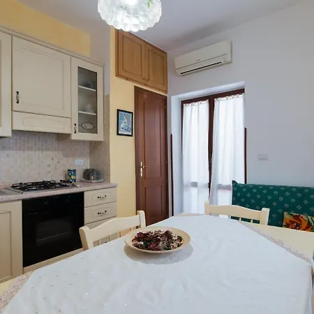 Il Giardinetto Lipari Centro アパート リーパリ